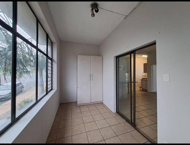 2 BEDROOM PROPERTY TO RENT IN GLENWOOD
